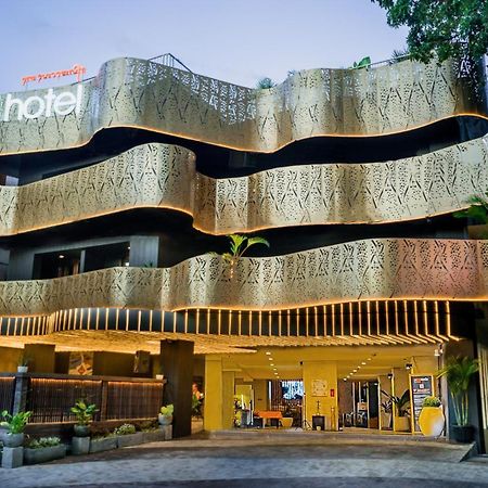 J4 Hotels Legian Eksteriør billede