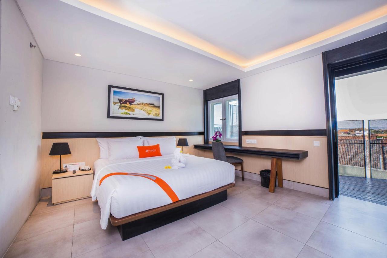 J4 Hotels Legian Eksteriør billede