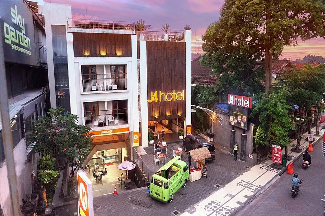 J4 Hotels Legian Eksteriør billede